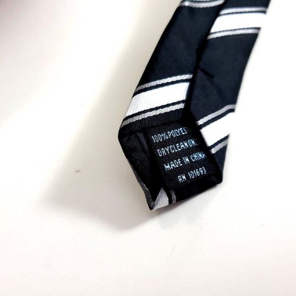 Chicago Whitesox Black White Striped Polyester MLB Baseball Tie - Picture 4 of 6